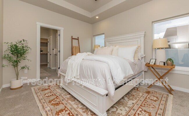 Building Photo - 2125 Oxon St