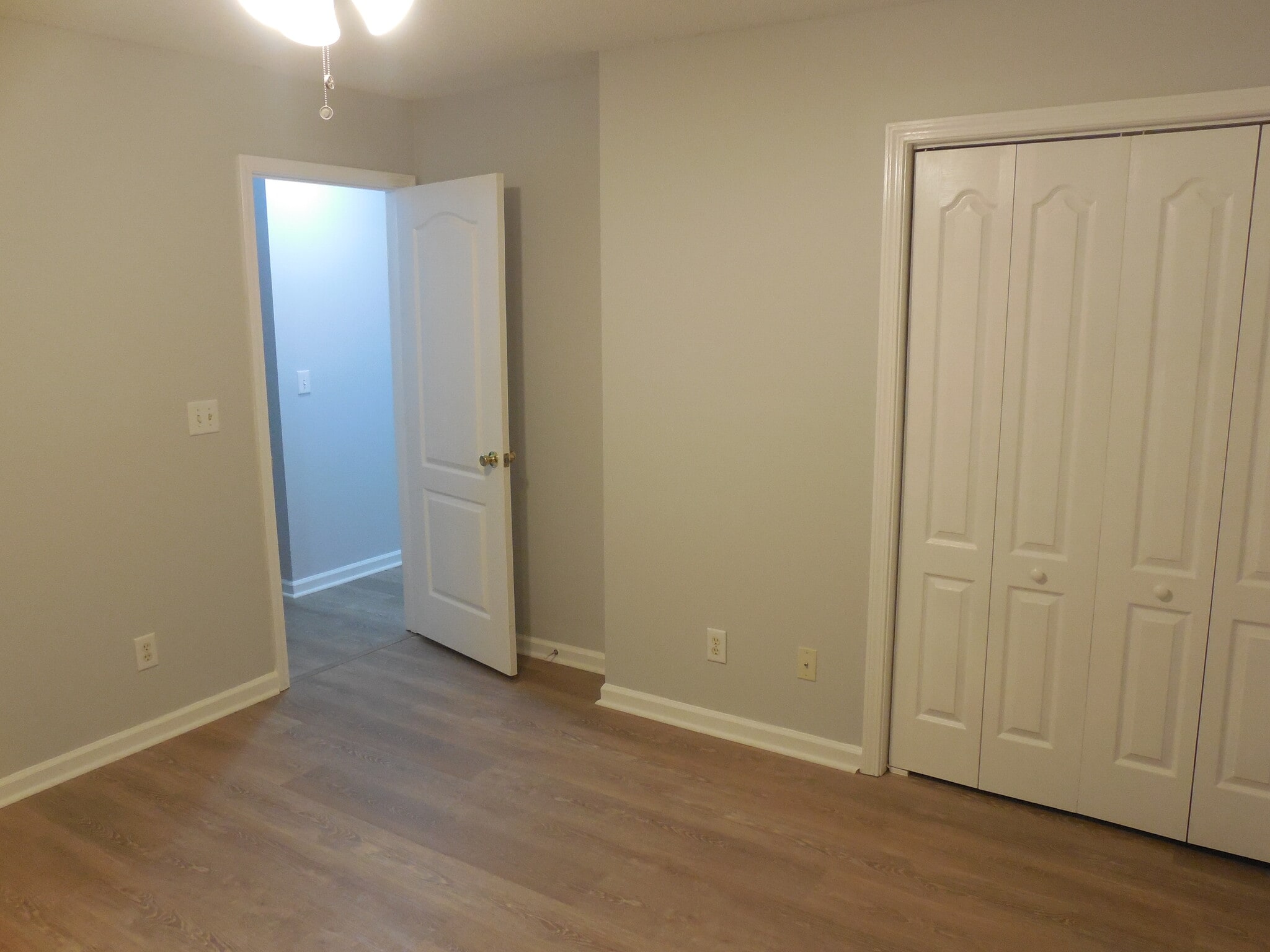 Building Photo - 305 Chadwyck Cir