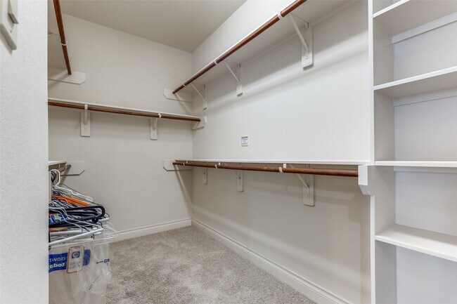 Building Photo - 2407 Evening Star Dr