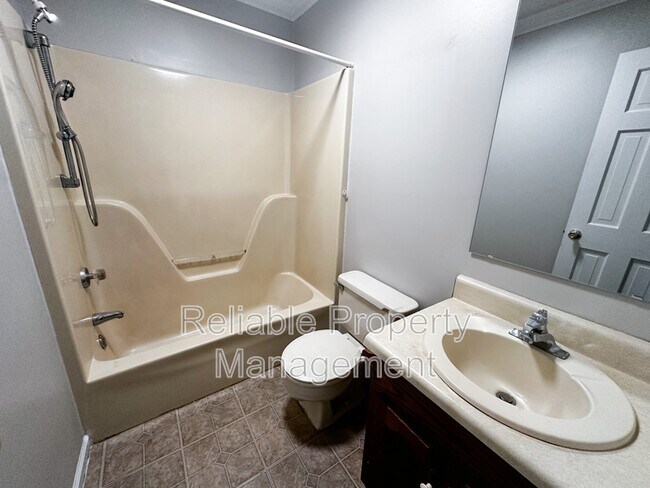 Building Photo - 61 S Sussex Dr