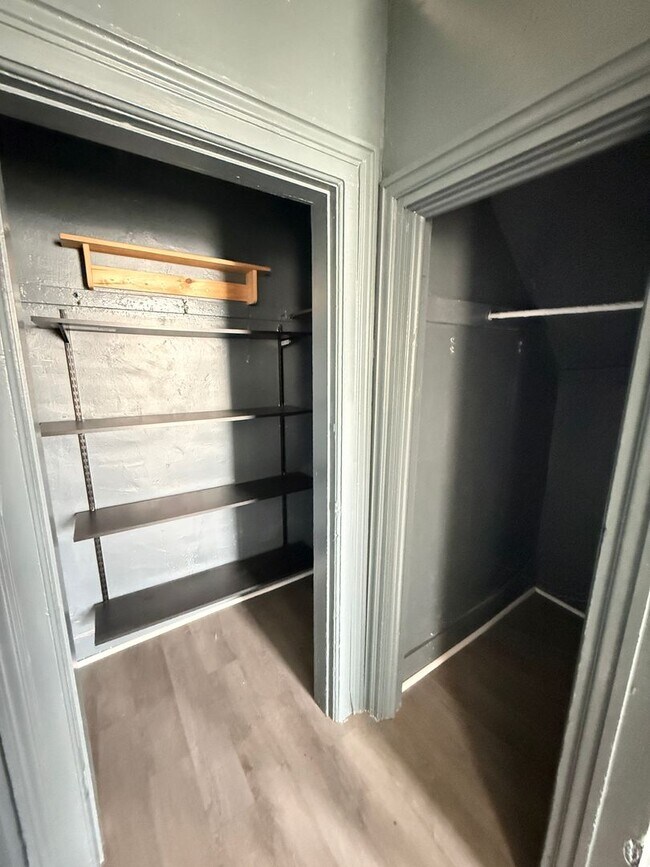 Building Photo - First St 313 w/Wesley St 346 W