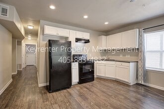 Building Photo - ACCEPTS HOUSING VOUCHERS - Bright & Stylish 2-Bedroom Close to the Plaza District