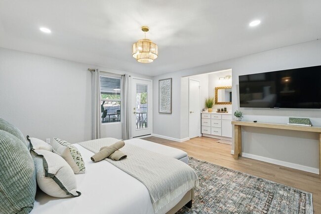 Building Photo - Luxury 5-Bedroom Retreat with Pool & Game Room