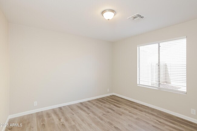Building Photo - 7744 W Yucca St