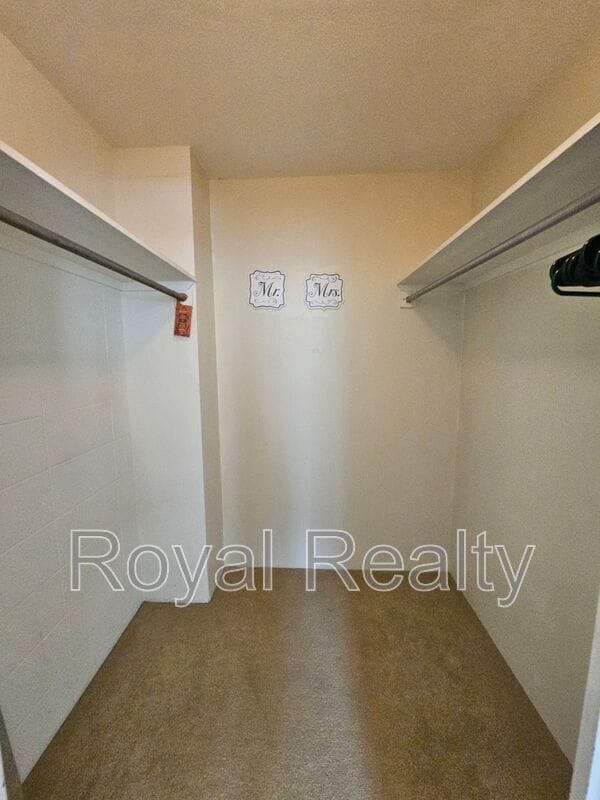 Building Photo - 430 Kaiolu St