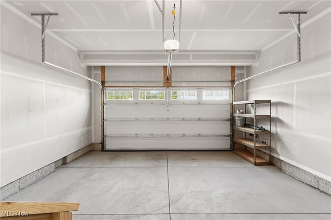 Building Photo - 3383 Jackson Park Dr