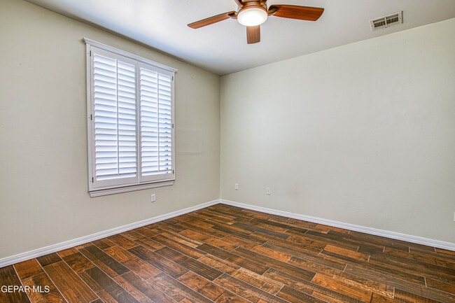 Building Photo - 13401 Emerald Pond Dr