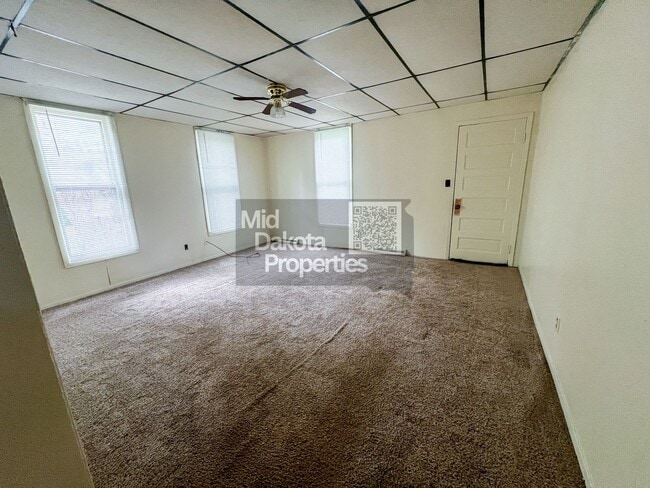 Building Photo - 408 S Duff St