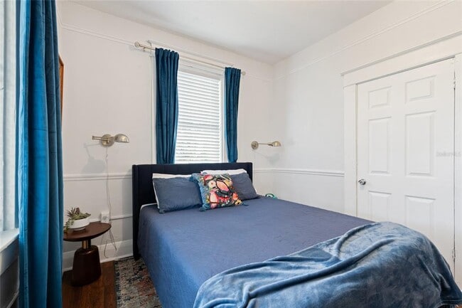 Building Photo - 905 E 22nd Ave.