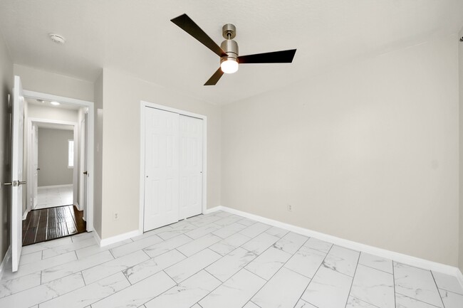 Building Photo - 5114 Santrey Dr