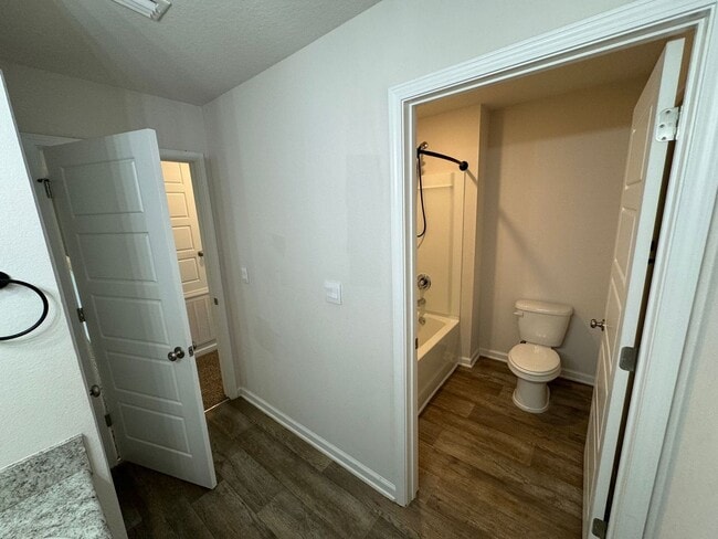 Building Photo - Pensacola/Beulah - Bridlewood - 5 bedroom, 3 bathroom w/ lawn care included