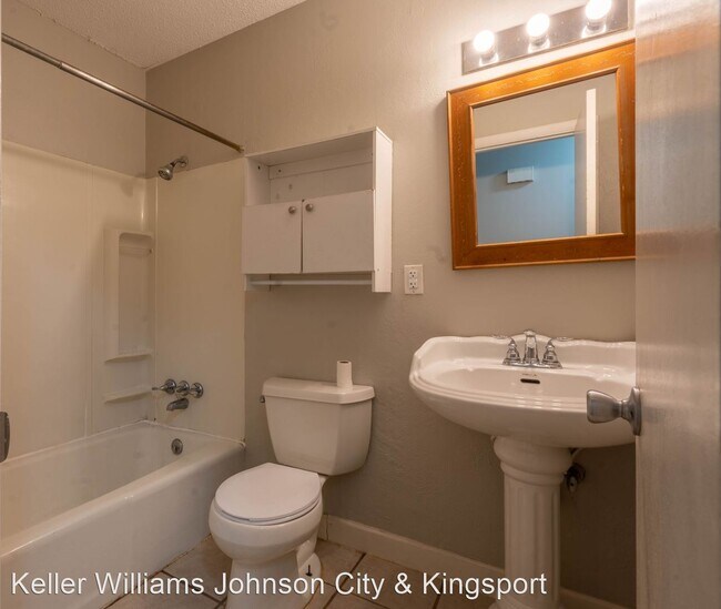 Building Photo - 4 br, 2 bath House - 1011 Westminister Dr