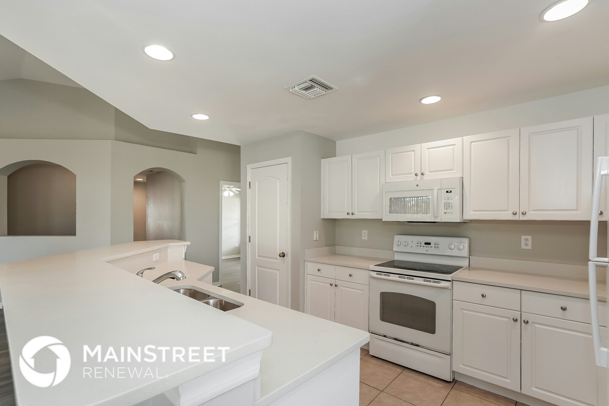 Building Photo - 3620 NE 9th Ave