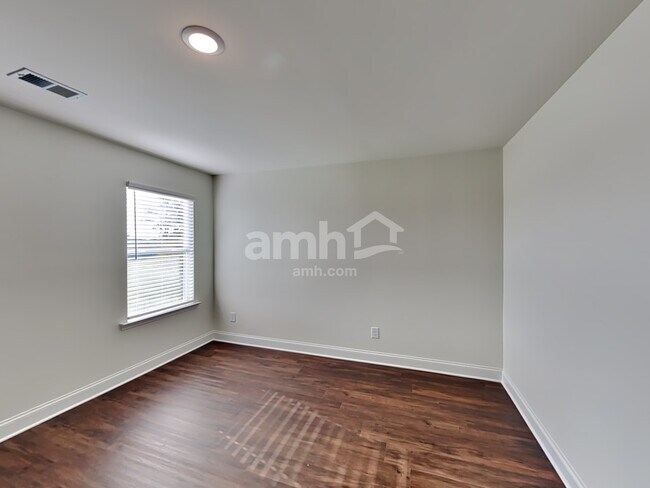 Building Photo - 95 Pecan Dr