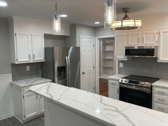 Building Photo - 12412 McAllen Ct