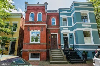 Building Photo - 3336 P St NW
