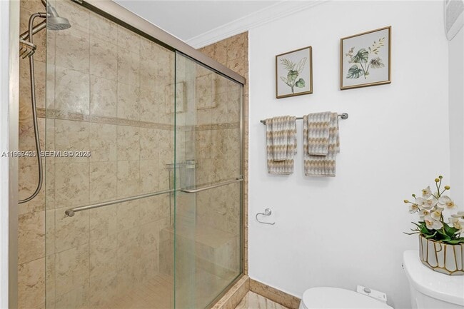 Building Photo - 1675 W 57th St