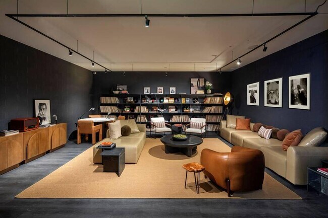 Building Photo - 2150 N Miami Ave