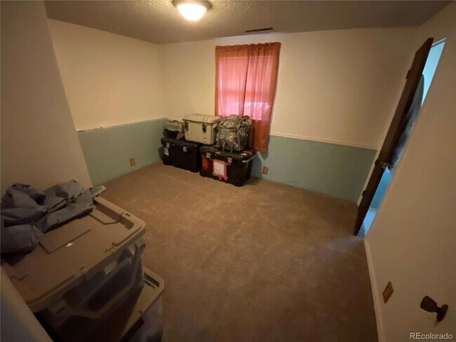 Building Photo - 4280 Nonchalant Cir S