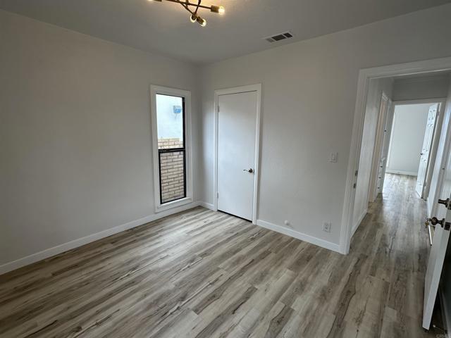 Building Photo - 109 S Alameda Ln