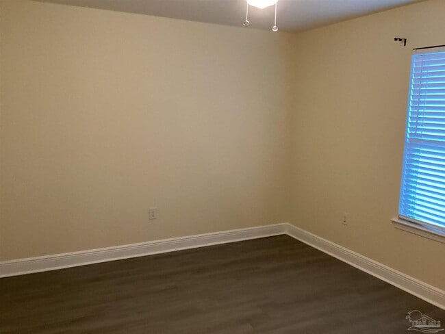 Building Photo - 196 Millet Cir