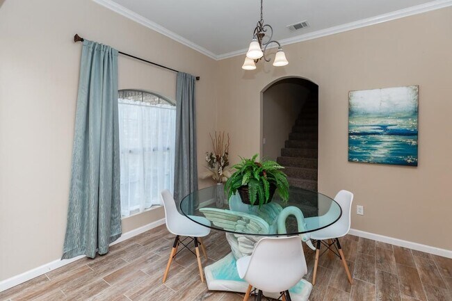 Building Photo - 6805 Aquarius