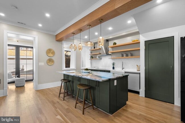 Building Photo - 1616 Kilbourne Pl NW