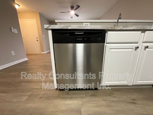 Building Photo - 1506 Hidden Creek Terrace