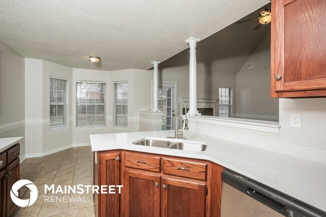 Building Photo - 2166 Greencliff Dr