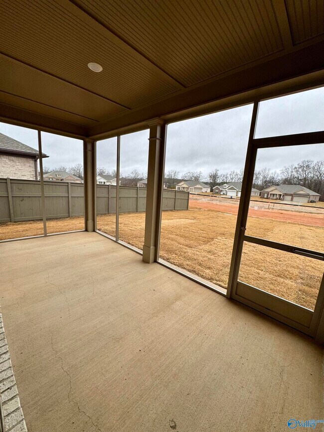 Building Photo - 207 Stockyard Cir