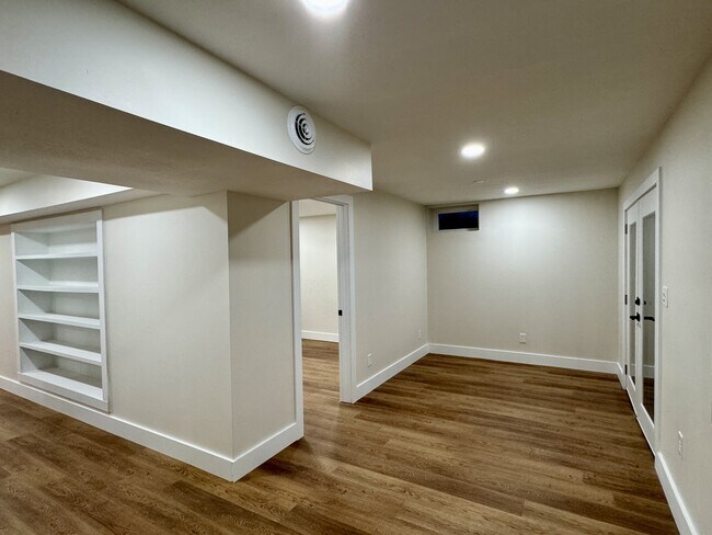 Building Photo - 195 Ritchey Rd