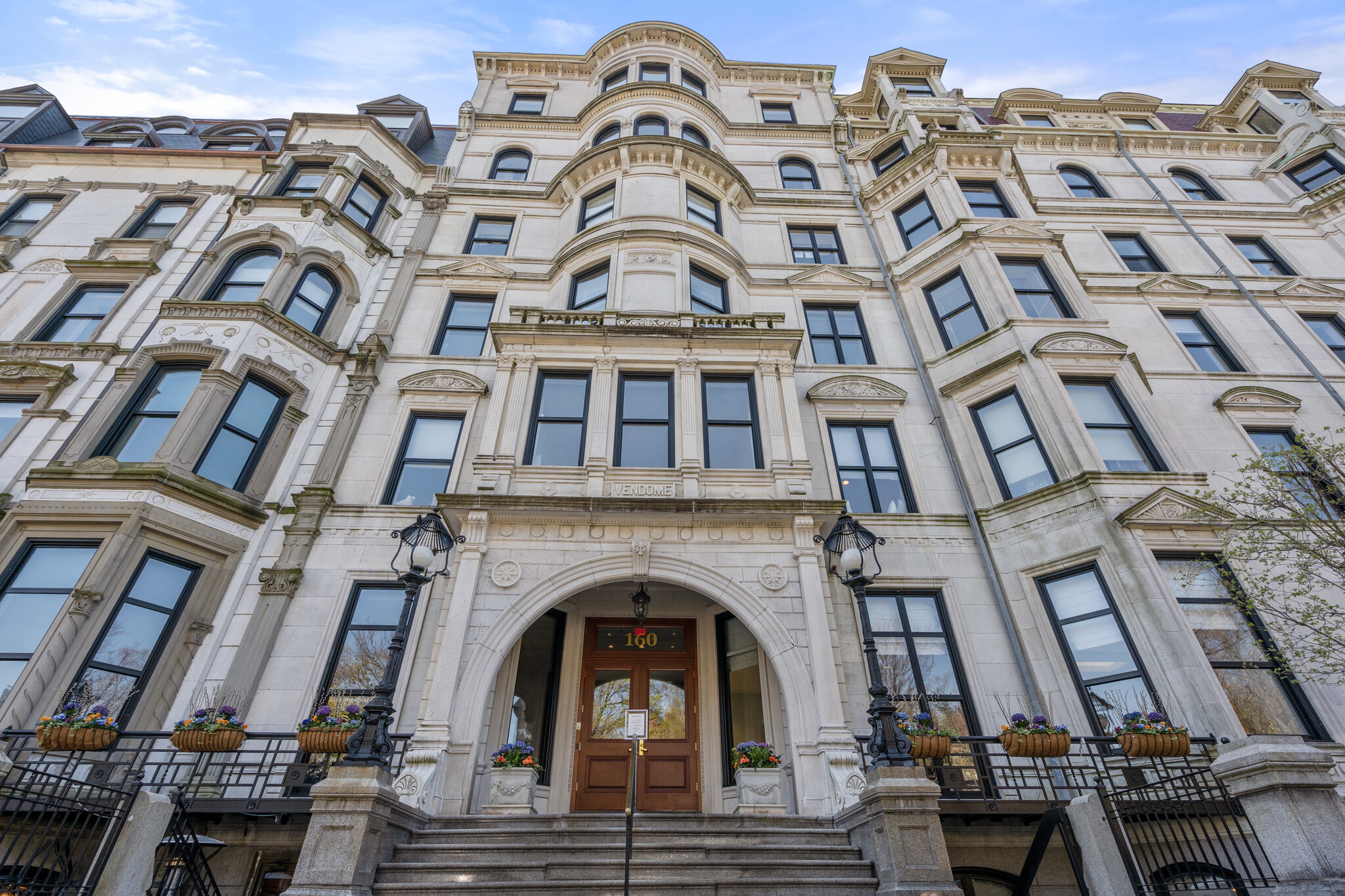 Building Photo - 160 Commonwealth Ave
