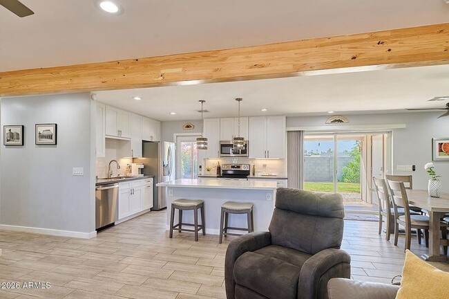 Building Photo - 7319 E Roosevelt St