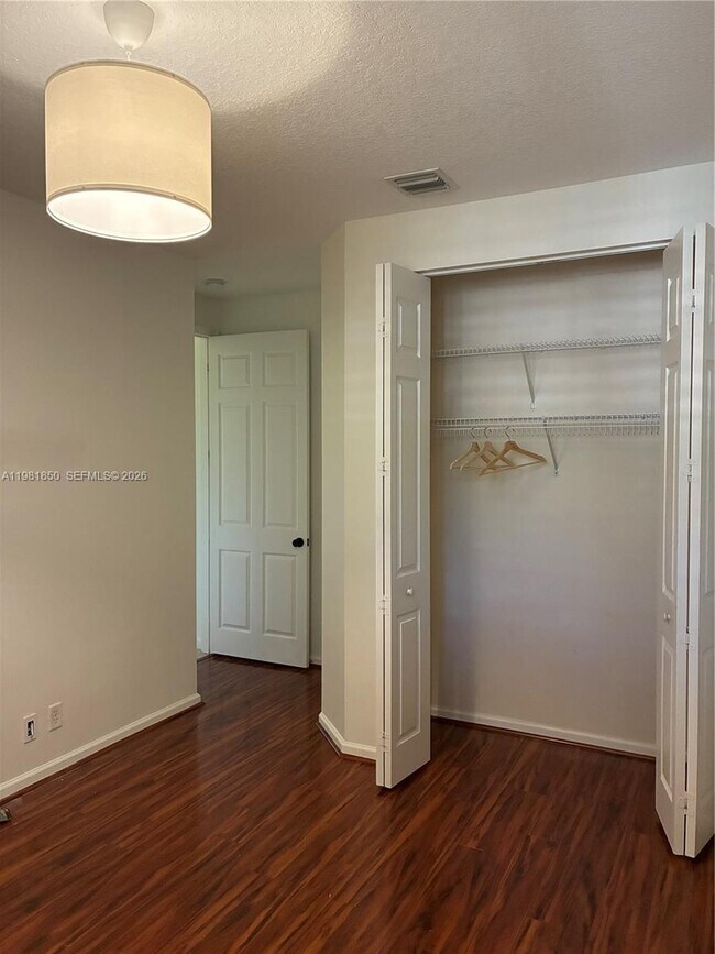 Building Photo - 2757 Center Ct Dr