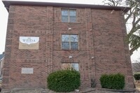 Building Photo - 331 Northwestern Ave