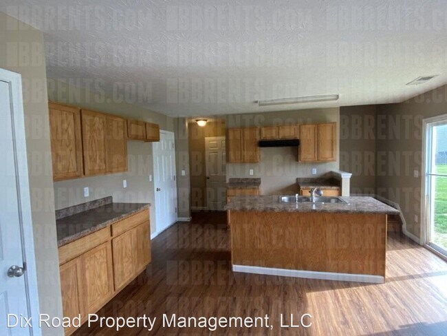 Building Photo - 3 br, 2.5 bath House - 425 Peyton Drive,