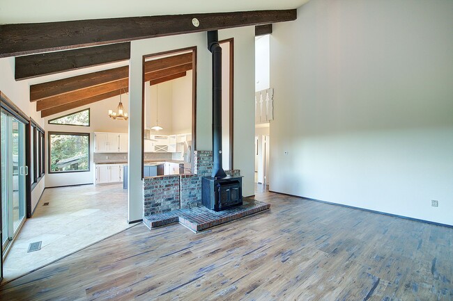 Building Photo - 3bd/1.5ba Kirkland