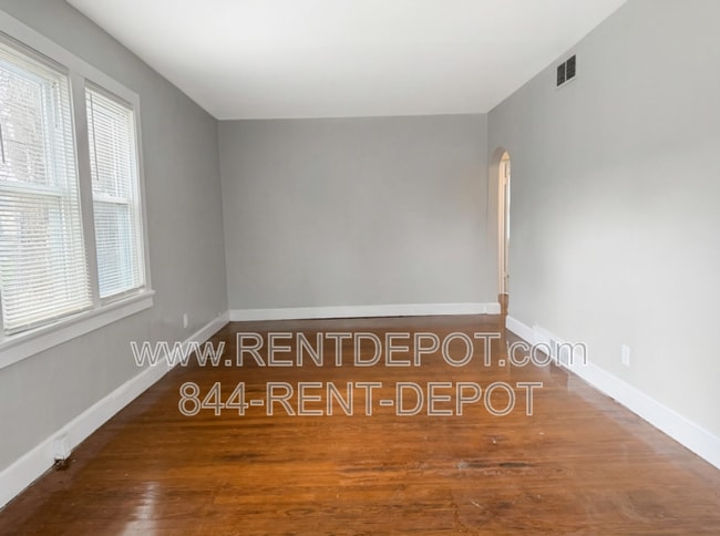 Building Photo - 1407 Marshall Ave