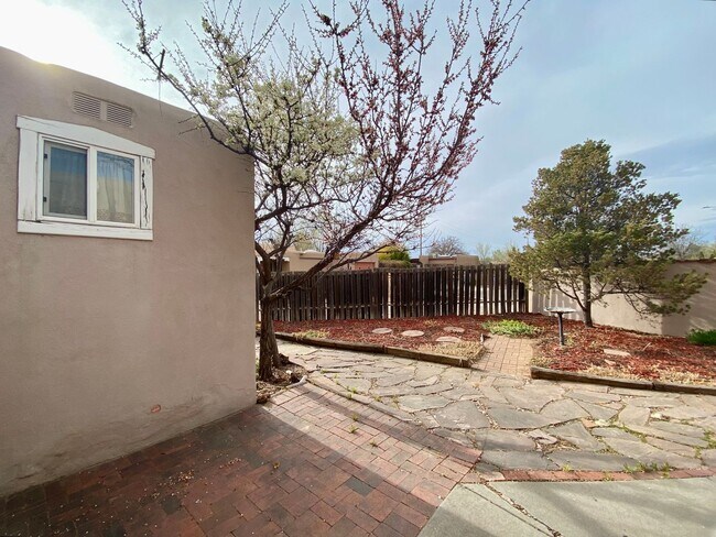 Building Photo - Serene Home in Pueblo Alegre (Camino De Ch...