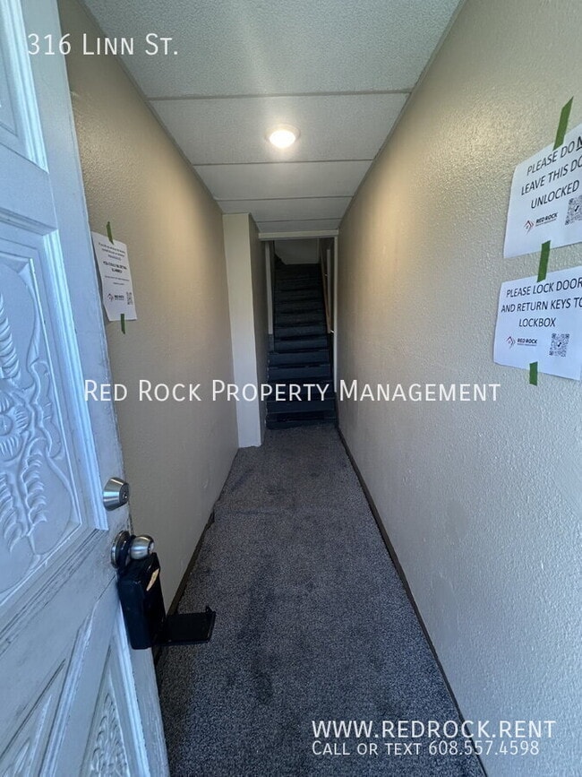 Building Photo - 316 Linn St