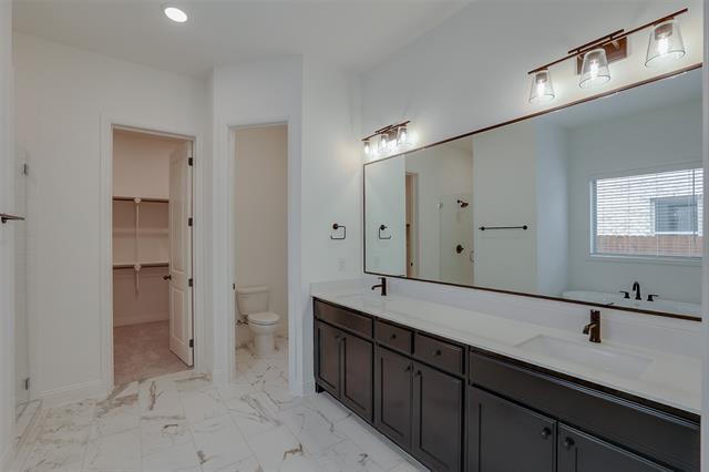 Building Photo - 820 Mallard Dr