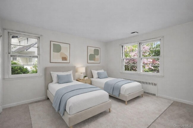 Building Photo - 6 Wildway