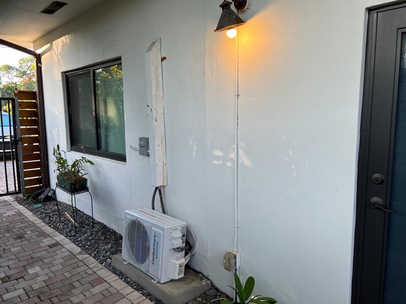 Building Photo - 3371 SW 22nd St