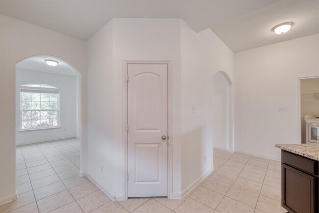Building Photo - 13709 Nelson Houser St