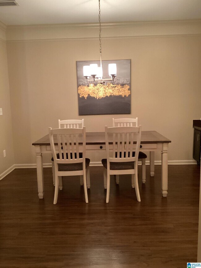 Building Photo - 251 London Pkwy