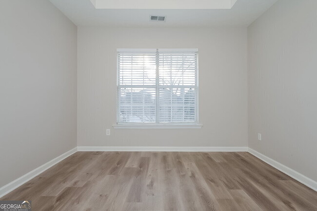 Building Photo - 470 Concord Terrace