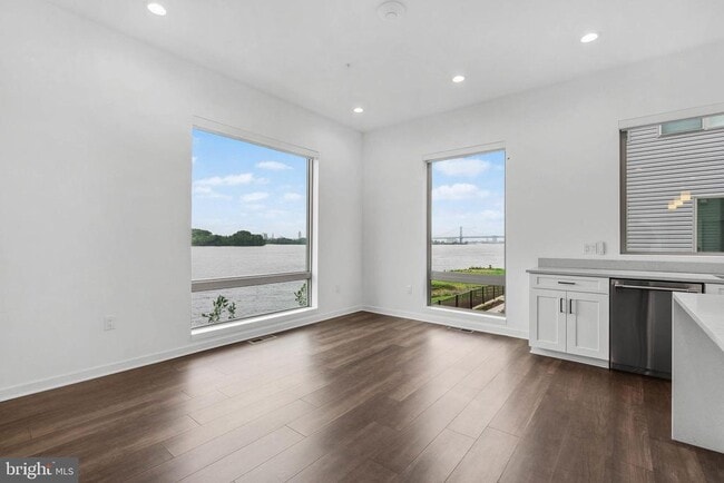 Building Photo - 3212 Evergreen Walk