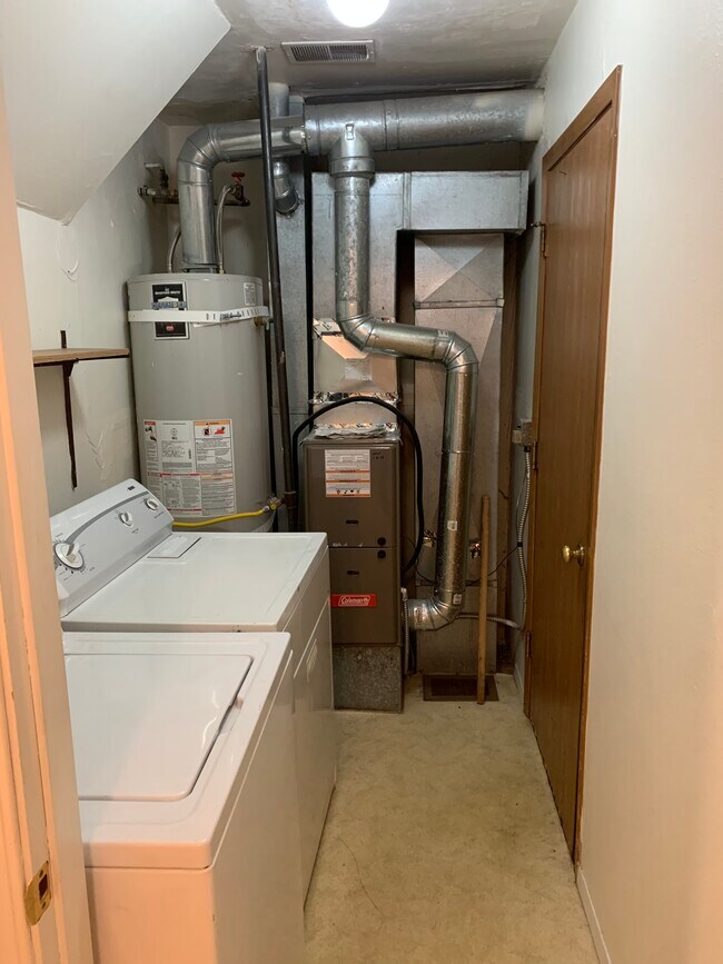 Utility room - 8150 Little Dipper Ave