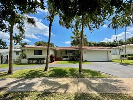 Building Photo - 1420 Baracoa Ave