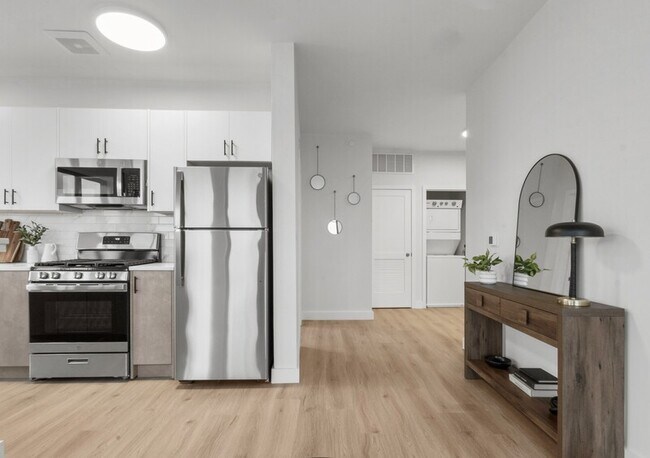 Building Photo - 407 Highland Ave